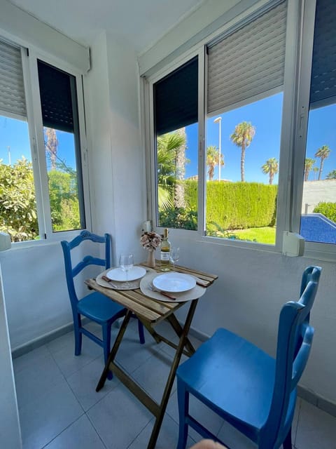 View (from property/room), Balcony/Terrace, Balcony/Terrace, Seating area, Dining area