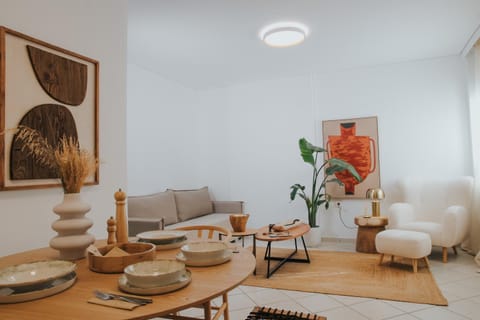 Living room, Decorative detail, Seating area, Dining area