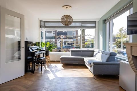 Cozy family house in Rotterdam Villa in Rotterdam