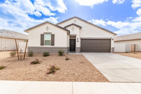 Avalon Canyon Case Grande House in Casa Grande