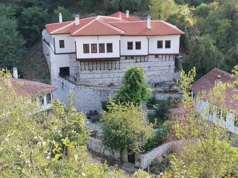 Garden, Street view