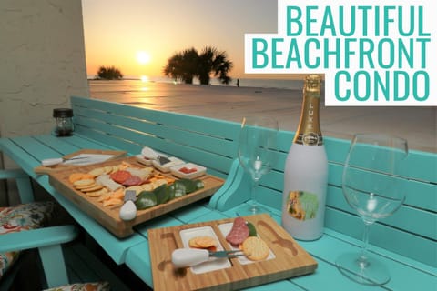 View (from property/room), Dining area, Beach, Sea view