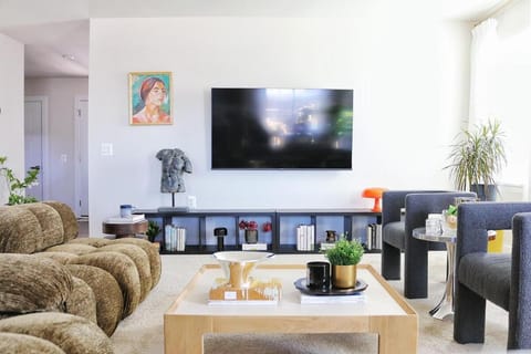 Mountain Whispers Harrisonburg JMU Shenandoah National Park House in Central