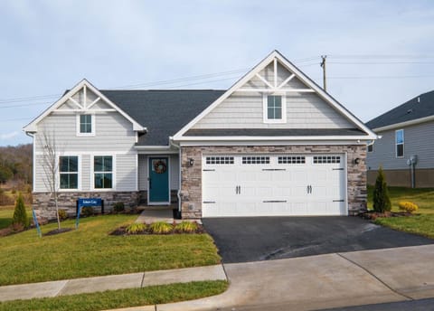 Mountain Whispers Harrisonburg JMU Shenandoah National Park House in Central