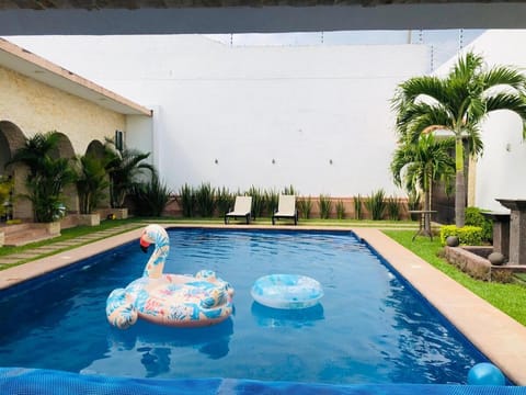 Casa Los Arcos House in Oaxtepec