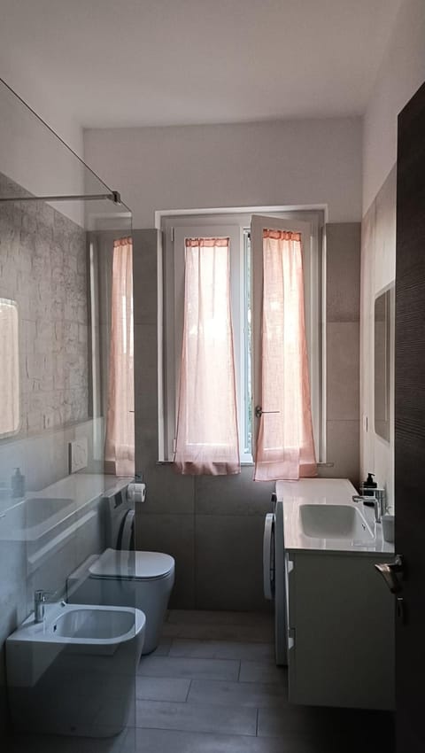 Shower, Bathroom, hair dryier, washing machine