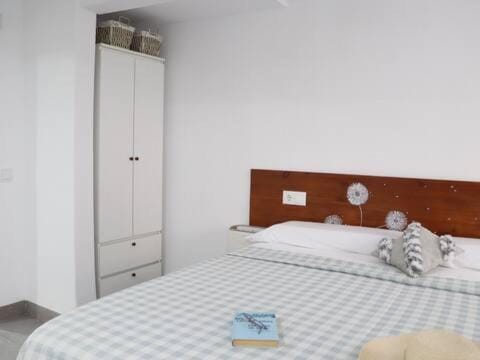 Bed, Bedroom, wardrobe