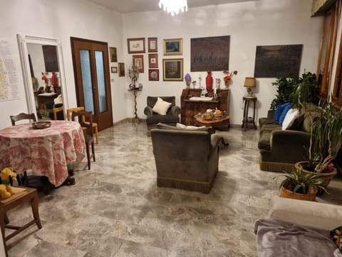 99 Tourist House Bologna Lame 112 Apartment in Bologna