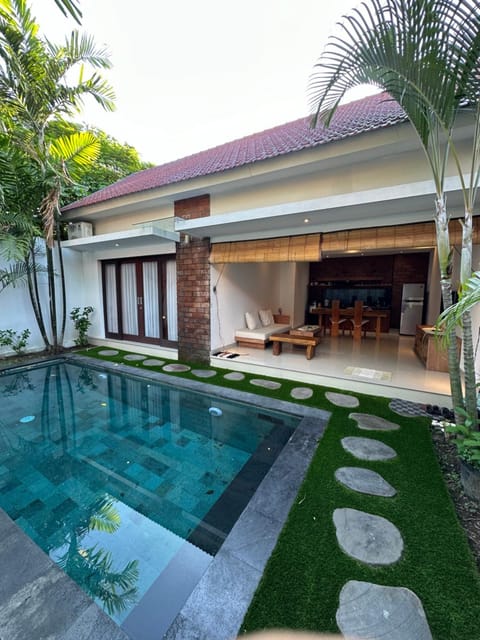 Property building, Pool view, Swimming pool