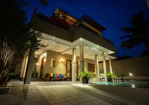 Property building, Night