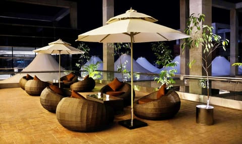 Lounge or bar, On site