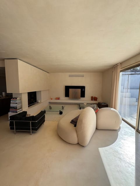 Éclat De Provence Villa de Luxe avec Vue Panoramique, Piscine & Proche Calanques Villa in Marseille