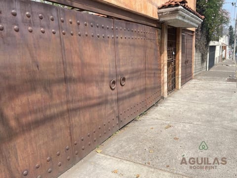 Águilas Room Rent Vacation rental in Mexico City