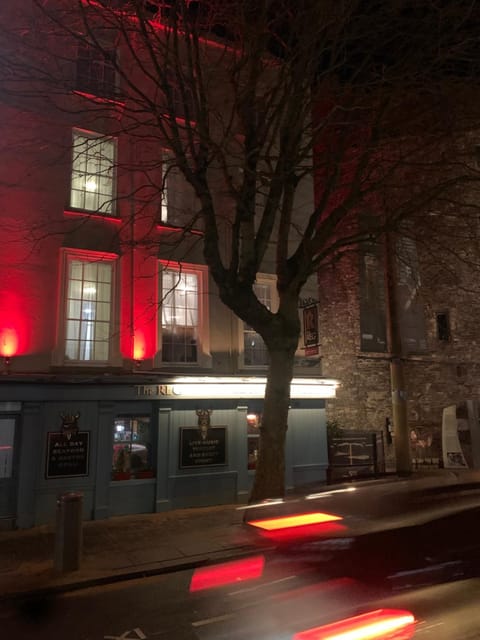 Property building, Night, Location