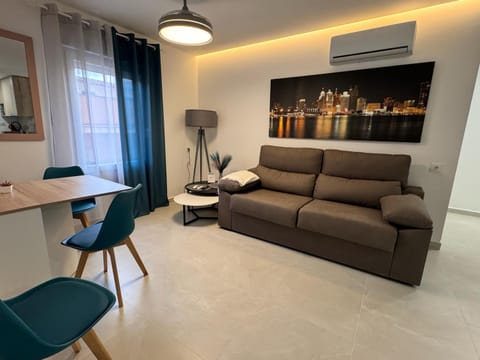 Living room, Seating area, Dining area, air conditioner