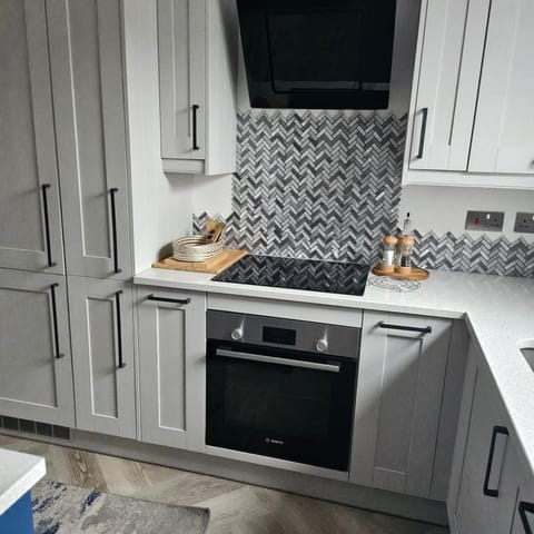 House in central winchester House in Winchester