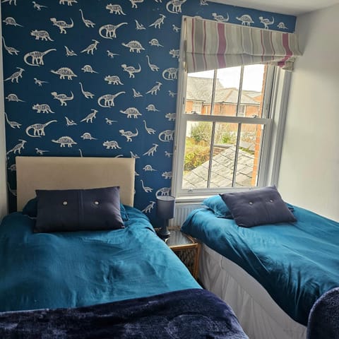 House in central winchester House in Winchester