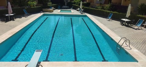 Pool view, Swimming pool, sunbed