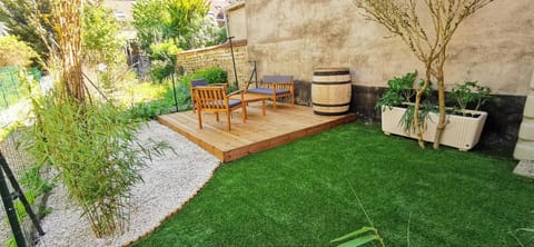 Patio, Spring, Garden
