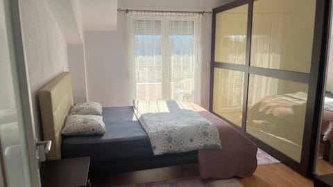 Lake 50 mt Apartment in Ohrid