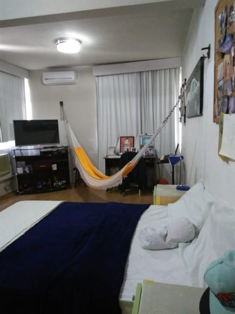 Bedroom, air conditioner