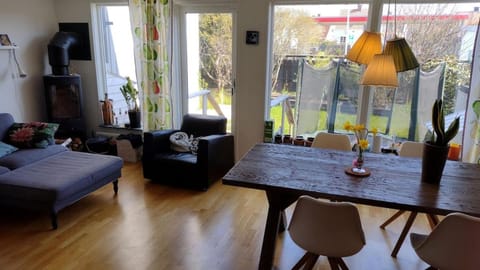 Långedrag Jacuzzi Townhouse Villa in Gothenburg