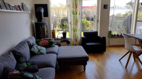 Långedrag Jacuzzi Townhouse Villa in Gothenburg