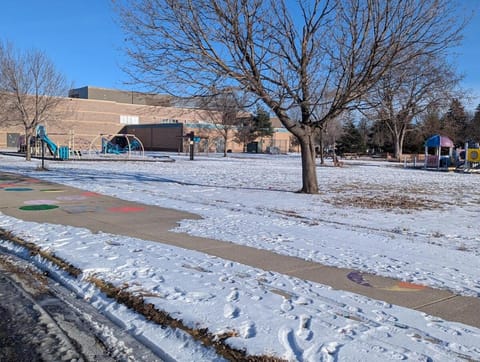 Terran's Dupont Retreat House in Brooklyn Center