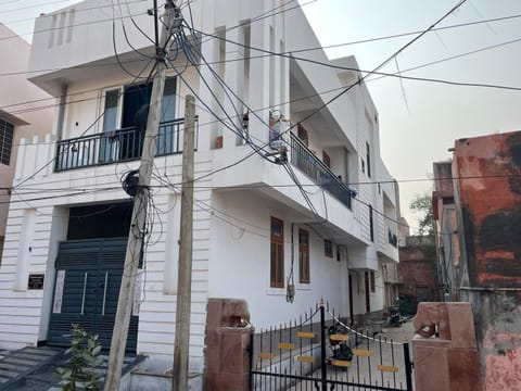 Property building, Street view