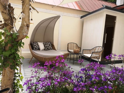 Off site, Garden, Balcony/Terrace, Seating area, Garden view