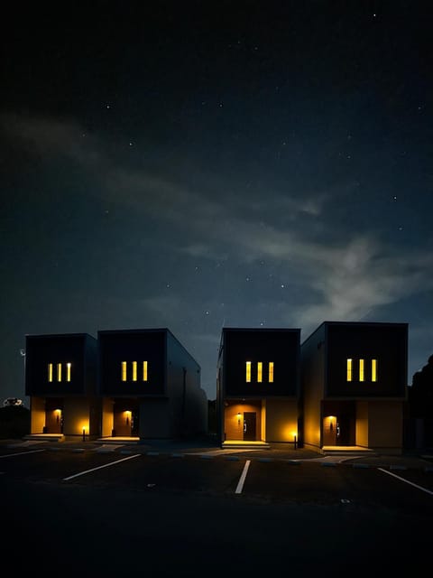 Property building, Night