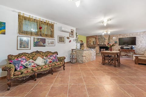 Property building, Living room