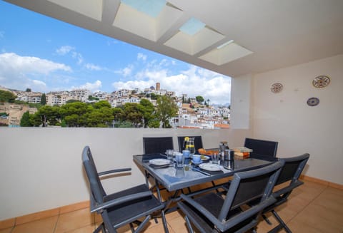 View (from property/room), Balcony/Terrace, Landmark view