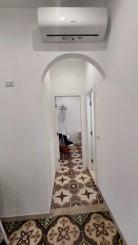 internet, air conditioner