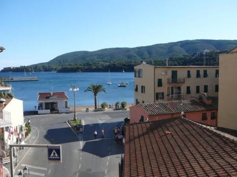 Neighbourhood, City view, Sea view