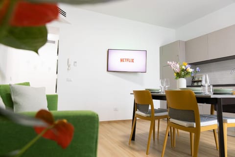 Il Nido Verde Parcheggio Privato Cortile Apartment in Piacenza