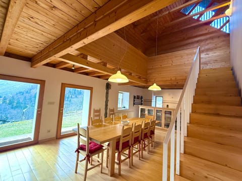 View (from property/room), Living room, Seating area, Dining area