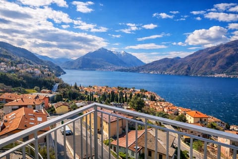 Lake Dream 1 Lake View of COMO Apartment in Bellano