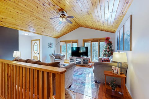 Big St Germain Hideaway House in St Germain