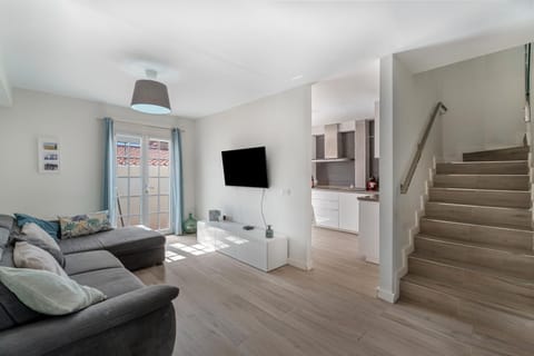 Property building, Living room