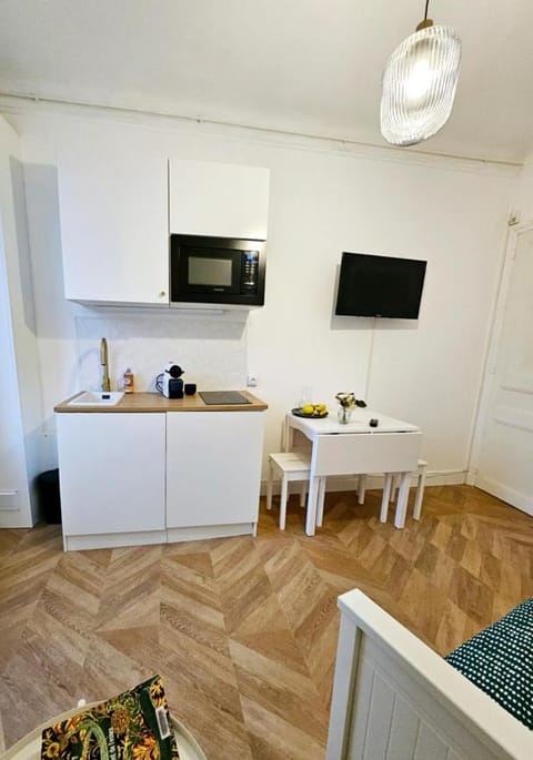 Studio Cœur de Deauville à 10 minutes à pied de la plage Apartment in Deauville