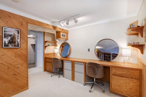 5 minute drive to Pearl Street - Best Neighborhood in Boulder House in Boulder