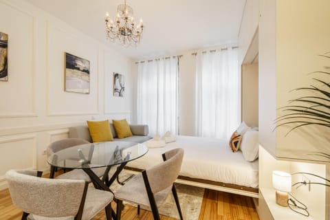 Bed, Living room, Seating area