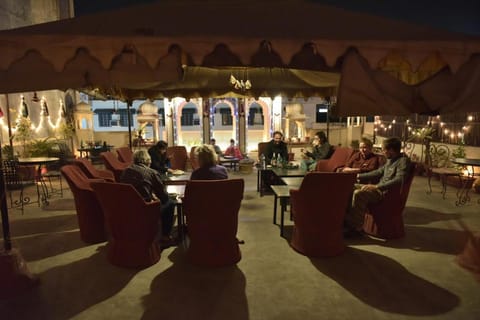 Balcony/Terrace, Guests, Dinner