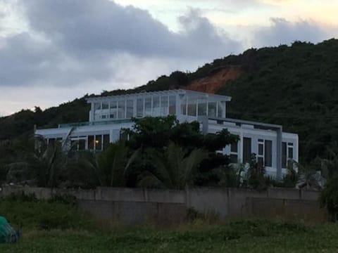 Property building, Day