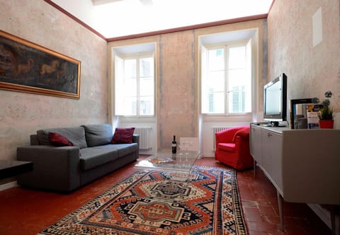 TV and multimedia, Living room, Seating area, air conditioner
