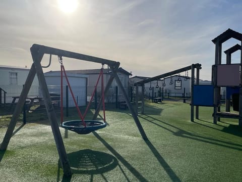 Bungalow familial à la mer Campground/ 
RV Resort in Middelkerke