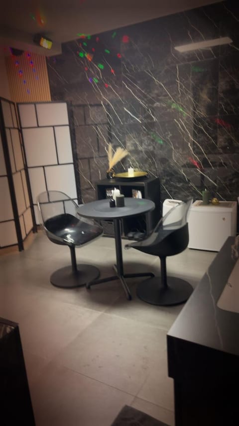 La home Gold Jacuzzi Apartment in Wallonia, Belgium