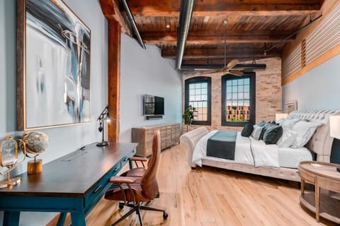 Exquisite One of a Kind 3BDR Penthouse Condo in Downtown TC 2783 House in Traverse City