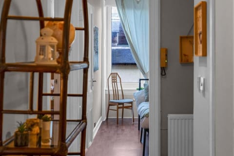 Free Parking - City Centre - The McCarty Apartment in Edinburgh